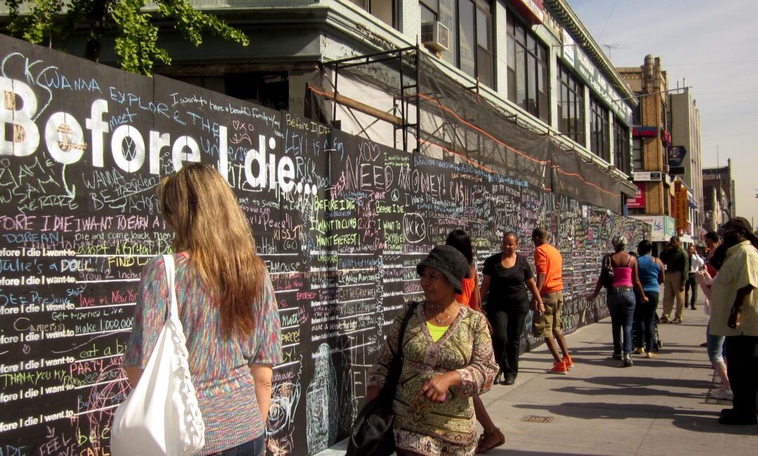 “Before I die…”: The Inspirational Wall that gives Hope to all